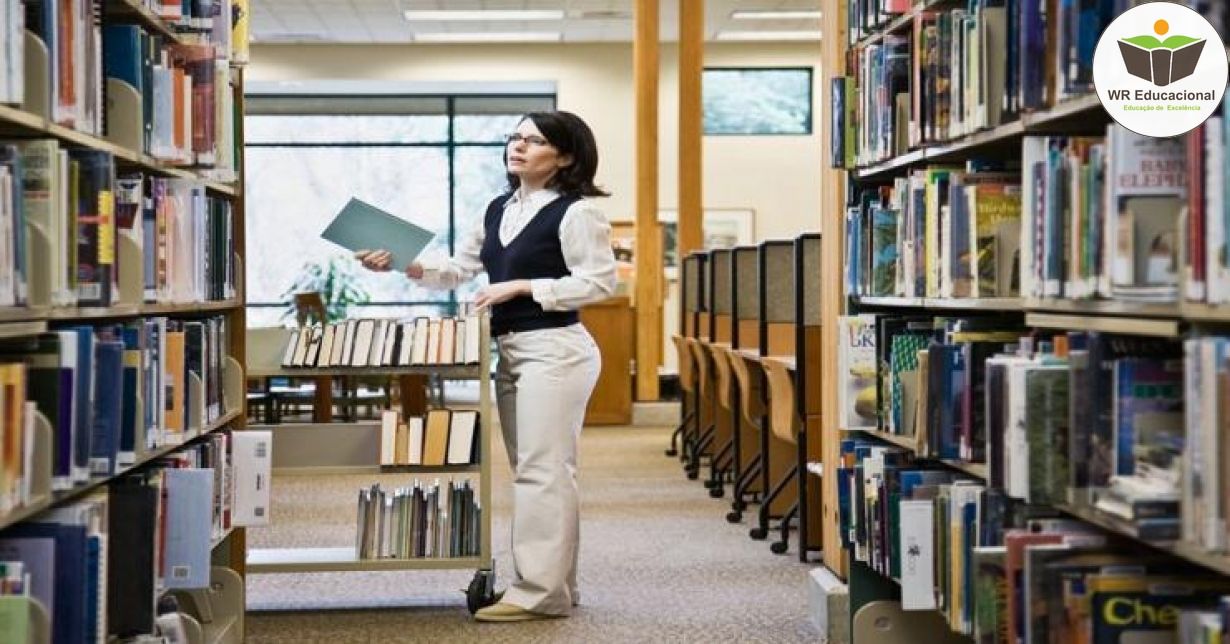 ASPECTOS PROFISSIONAIS DO BIBLIOTECÁRIO