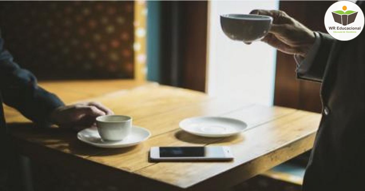 NOÇÕES SOBRE AS RELAÇÕES INTERPESSOAIS NA EMPRESA