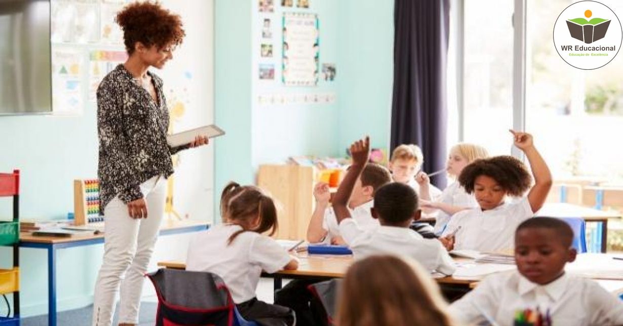 A FUNÇÃO DO PEDAGOGO COMO SUPERVISOR ESCOLAR