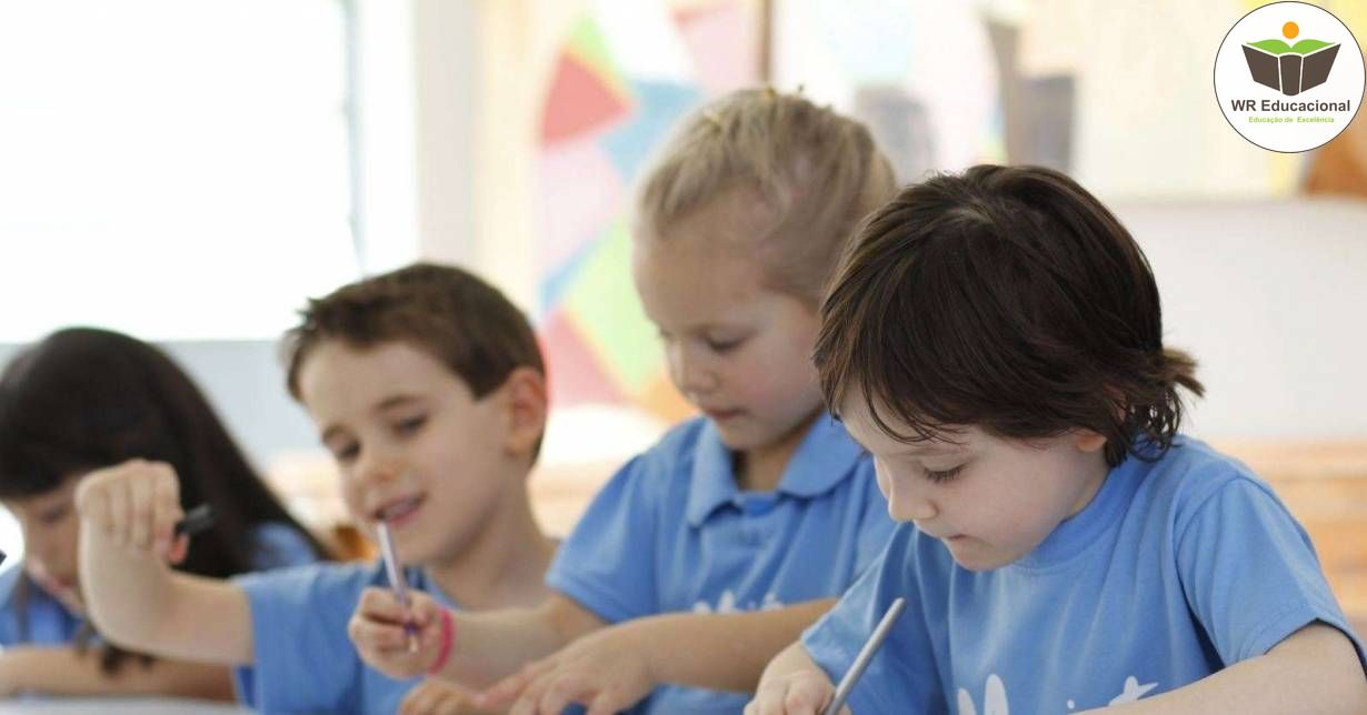 EDUCAÇÃO PARA O PENSAR