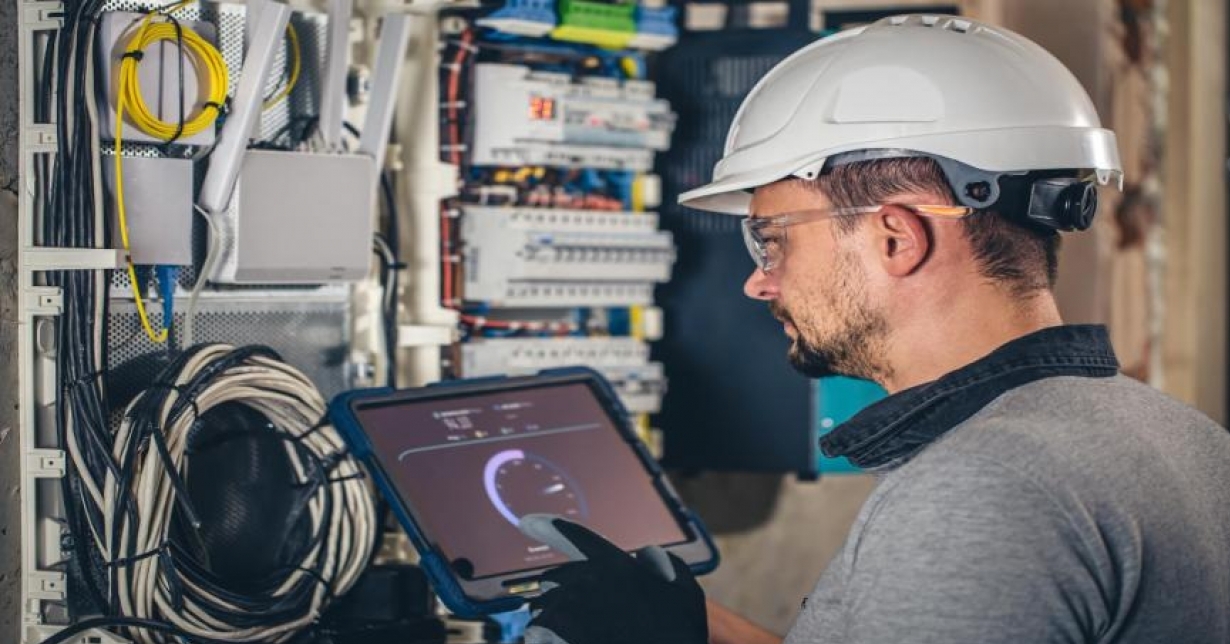 AUTOMAÇÃO DOS SISTEMAS DE DISTRIBUIÇÃO DE ENERGIA