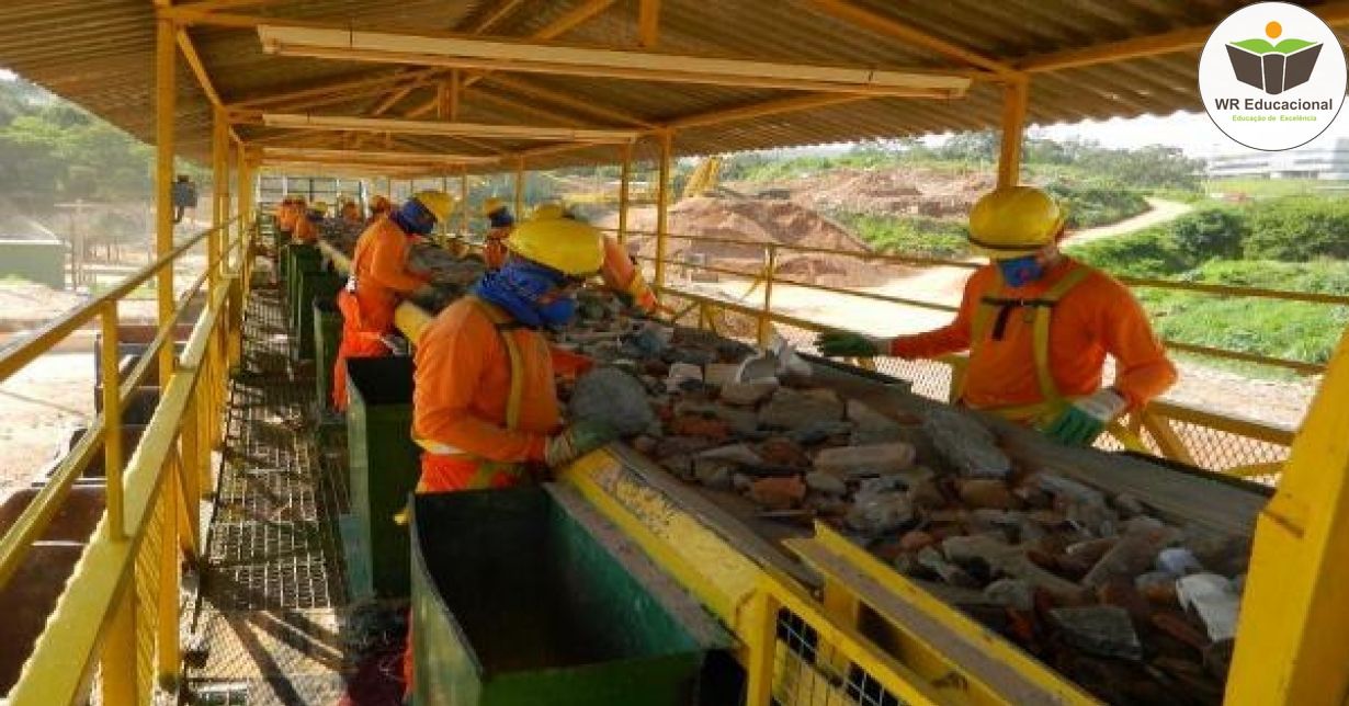 RESÍDUOS E RECICLAGEM NA CONSTRUÇÃO CIVIL